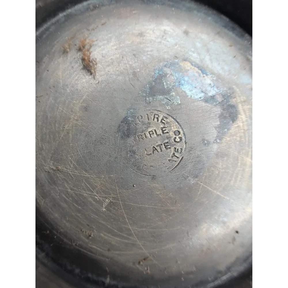 VINTAGE EMPIRE SILVERPLATE CO CREAMER CUP 3